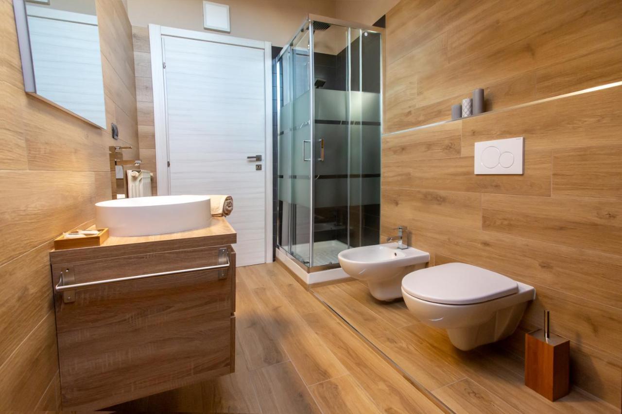 Apartment 12zero38 *